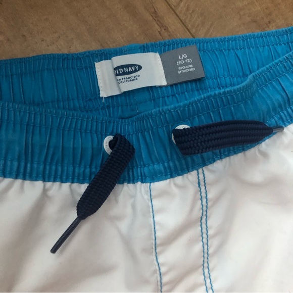 Old navy swim trunks L 10-12 - Picture 2 of 6